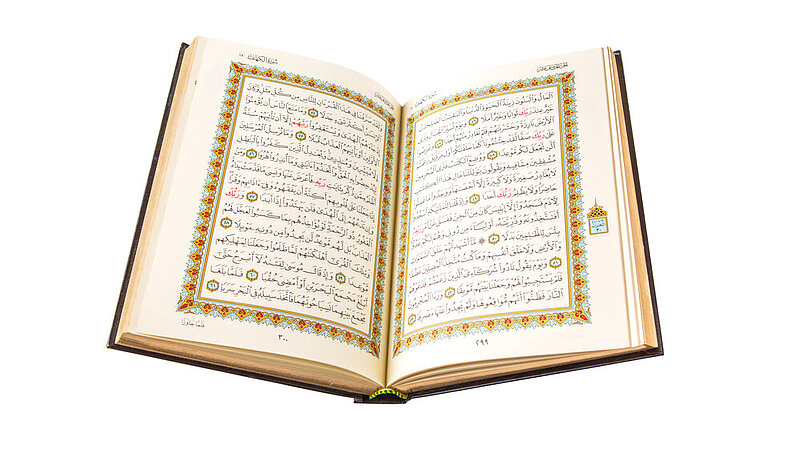 Koran aufgeschlagen