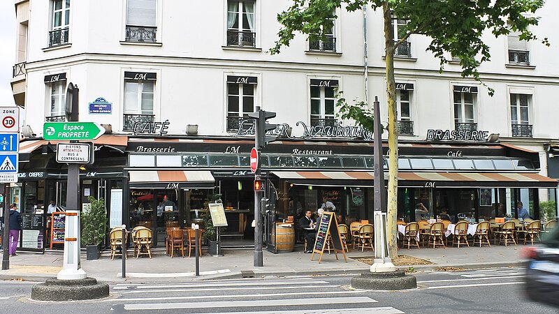 Straßencafè in Paris, Frankreich