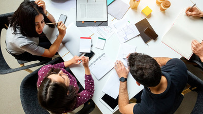 Schüler-Team arbeitet gemeinsam an neuem Projekt